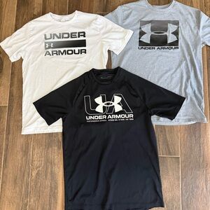Men’s Under Armour Graphic Tees, Size Medium - Black, Gray, White